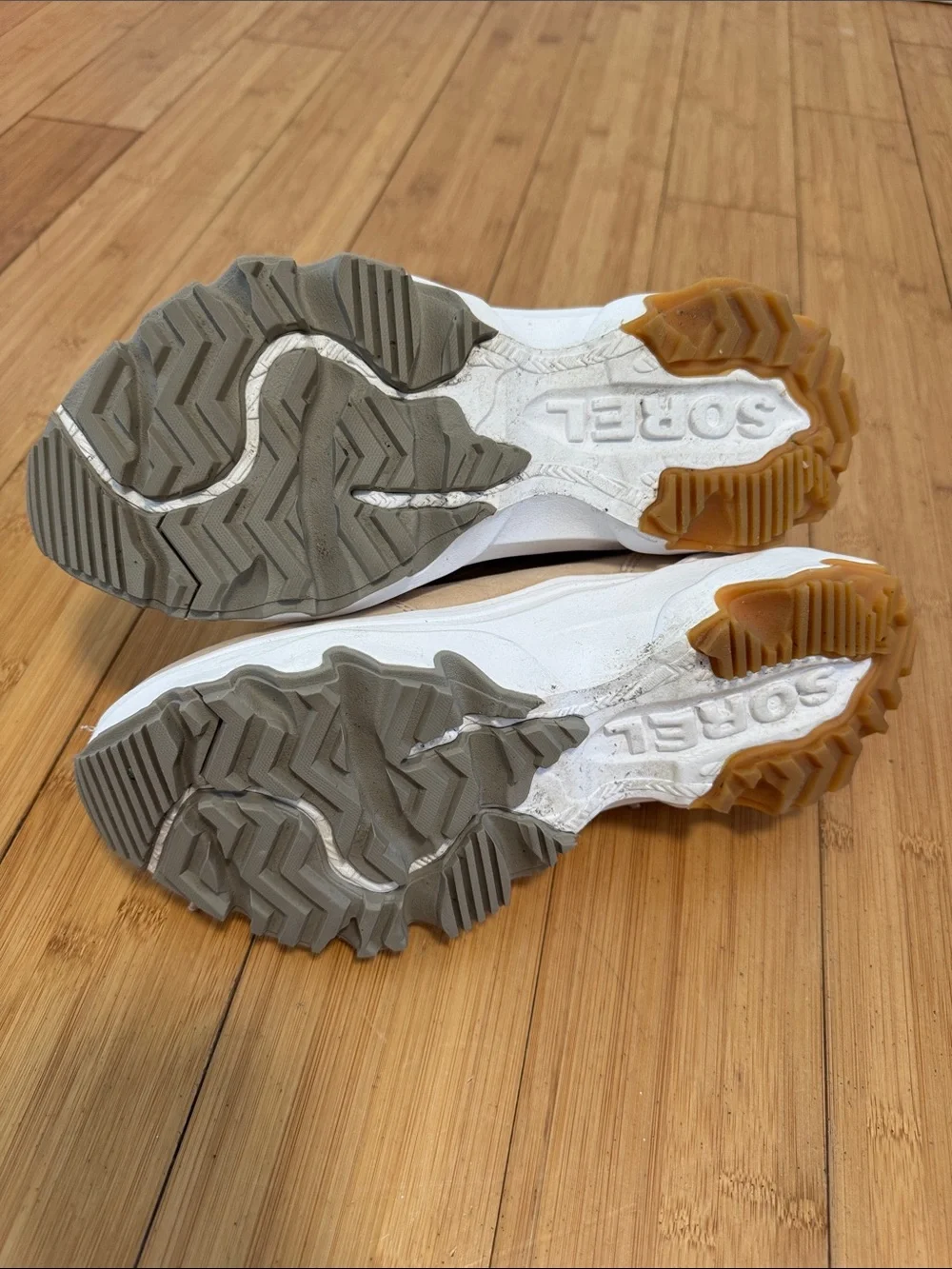 Sorel Womens Tan & Light Gray Lace-Up Sneakers
